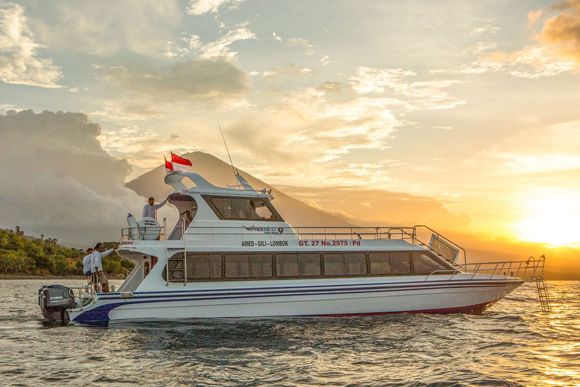 Fast boat from Bali to Gili with Freebird Express